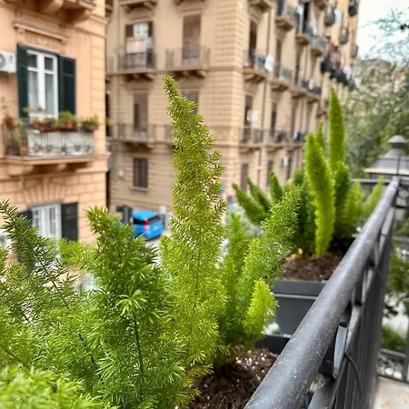 Kalsa Baroque Apartment