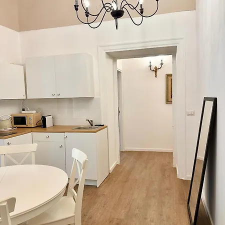 Kalsa Baroque Apartment *